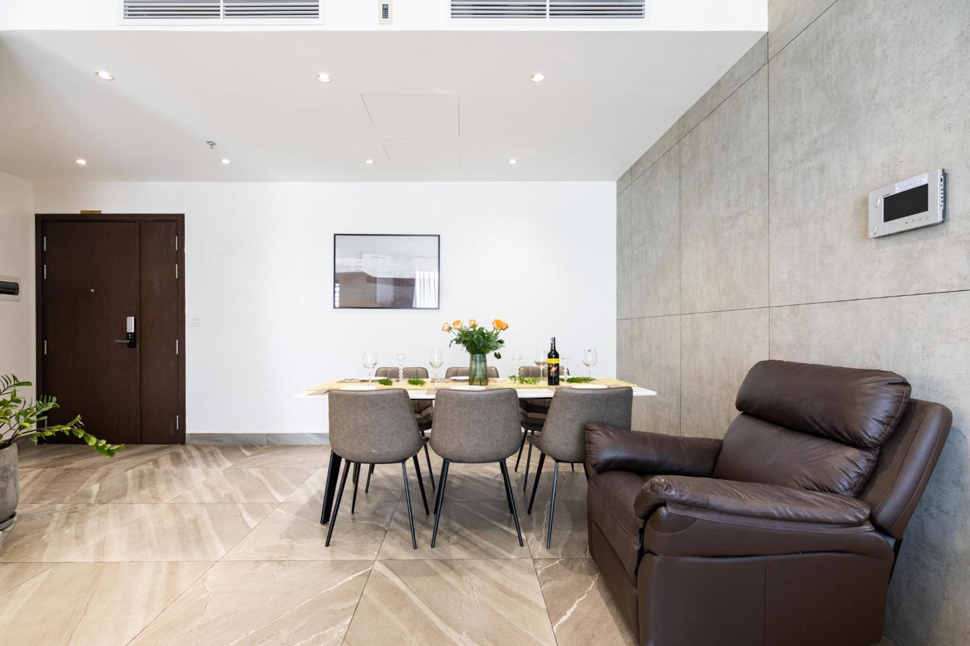 הו צ'י מין סיטי Saigon Apartments - Free City Walk Experience, Amazing Infinity Pool & Free 4G Sim Card For 3 Nights מראה חיצוני תמונה