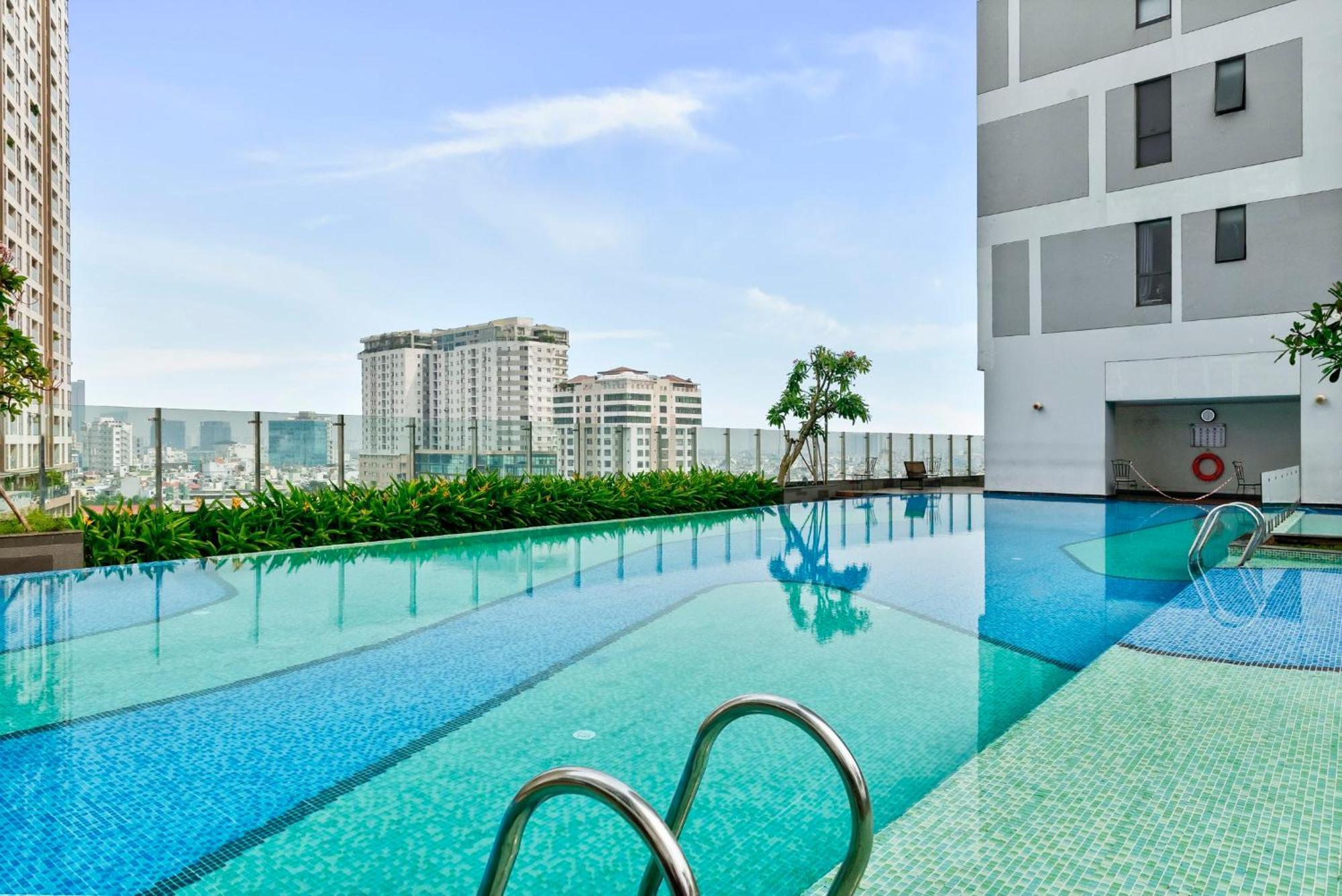 הו צ'י מין סיטי Saigon Apartments - Free City Walk Experience, Amazing Infinity Pool & Free 4G Sim Card For 3 Nights מראה חיצוני תמונה