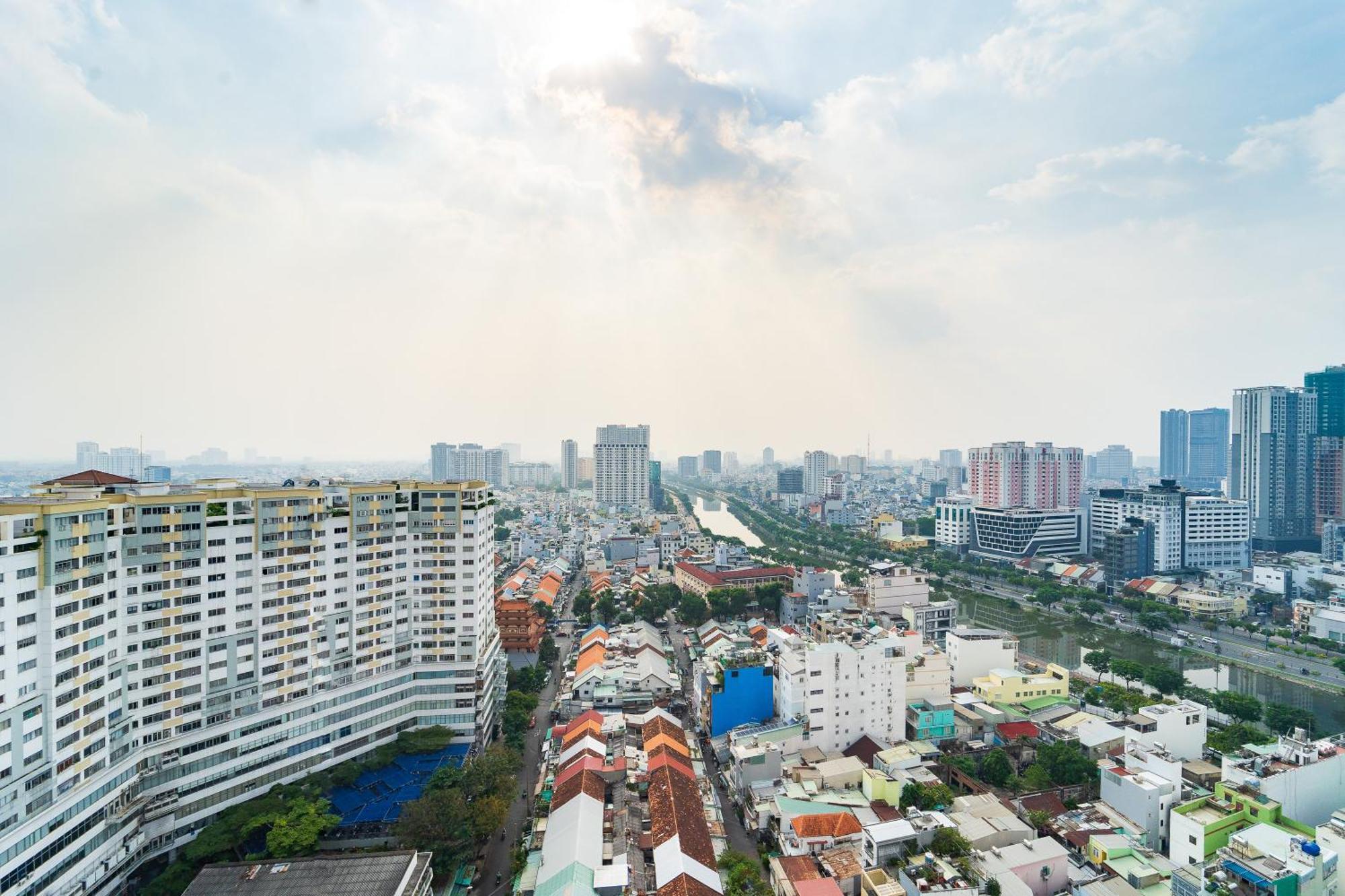 הו צ'י מין סיטי Saigon Apartments - Free City Walk Experience, Amazing Infinity Pool & Free 4G Sim Card For 3 Nights מראה חיצוני תמונה